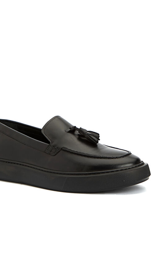 Siyah Püskül Detaylı Erkek Deri Loafer