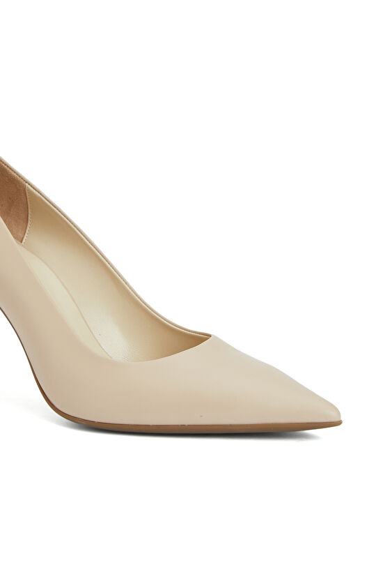 Bej Deri Topuklu Ayakkabı