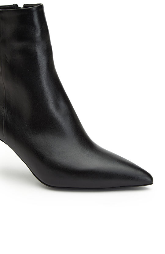 Siyah Kadın Topuklu Deri Bot