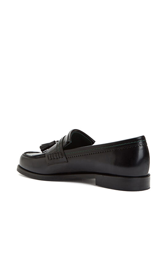 Siyah Püskül Detaylı Kadın Deri Loafer