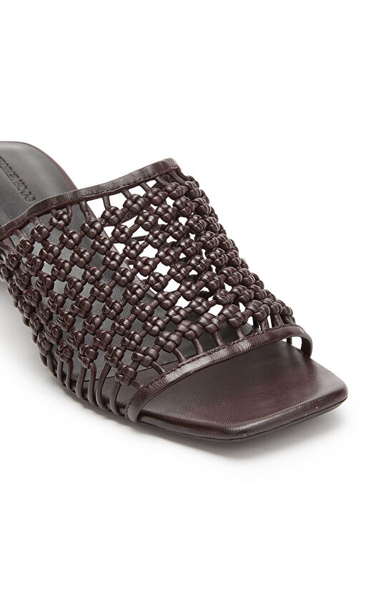 Bordo Örgülü Kadın Deri Terlik