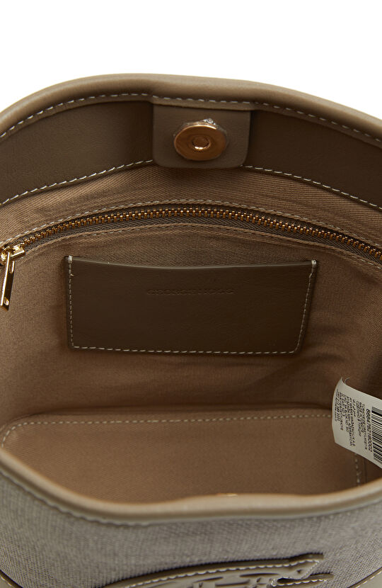 Vizon Logo Detaylı Kadın Kanvas Çanta