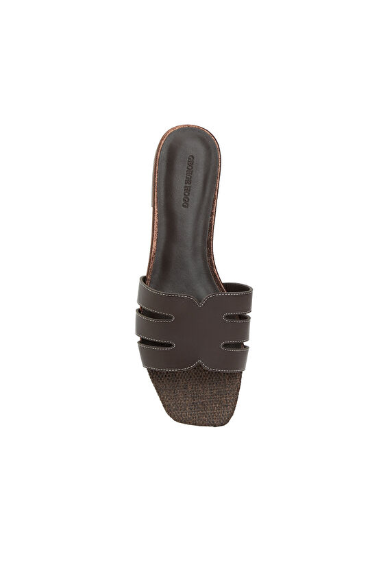 Siyah Hasır Detaylı Kadın Terlik