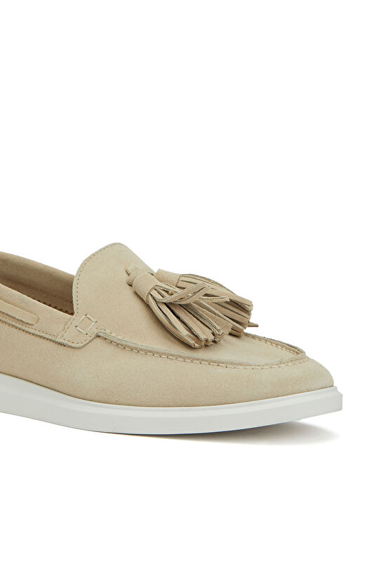 Bej Püsküllü Kadın Süet Loafer