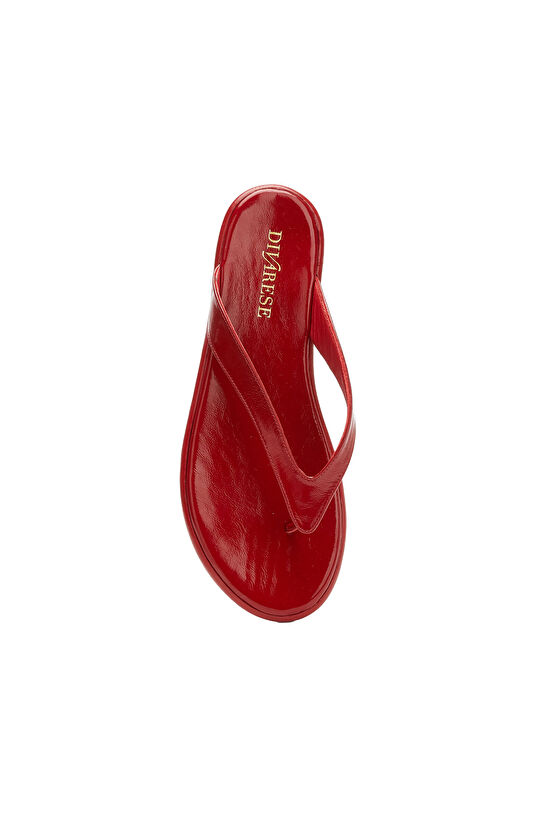 Kırmızı Kadın Terlik