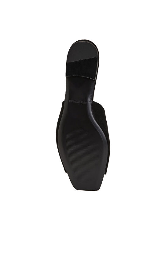 Siyah Bağcık Detaylı Kadın Deri Terlik