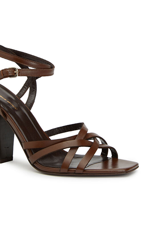 Kahverengi Sandalet