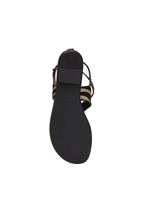 Zebra Desenli Toka Detaylı Kadın Deri Sandalet