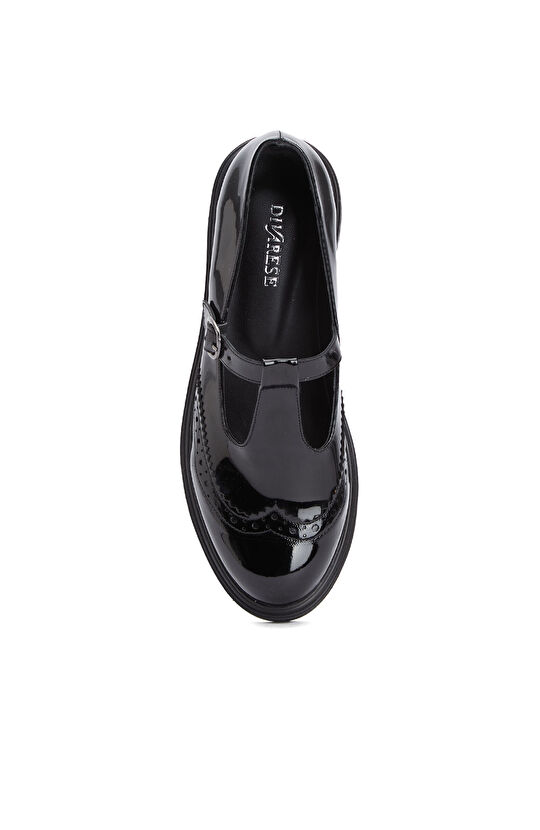 Siyah Zımbalı Toka Detaylı Kadın Loafer