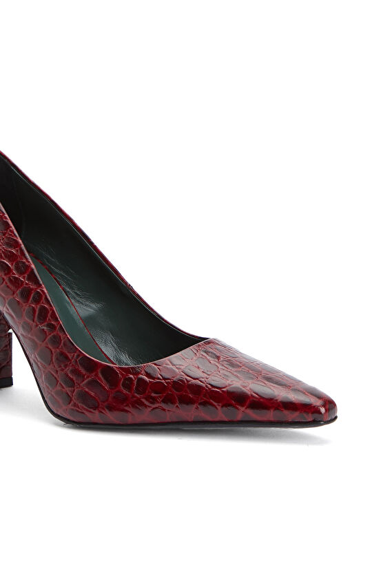 Red Crocodile Detailed Leather Stiletto