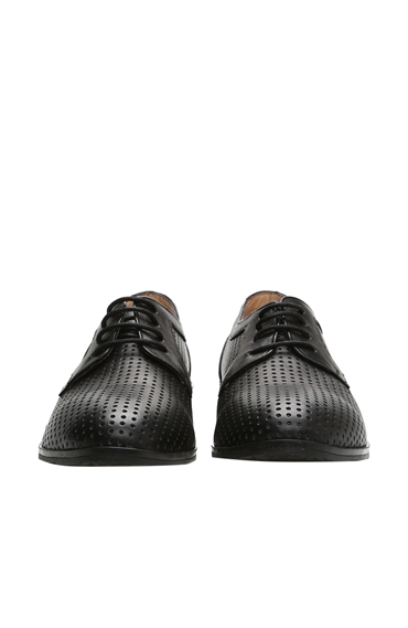 Delikli Siyah Kadın Ayakkabı