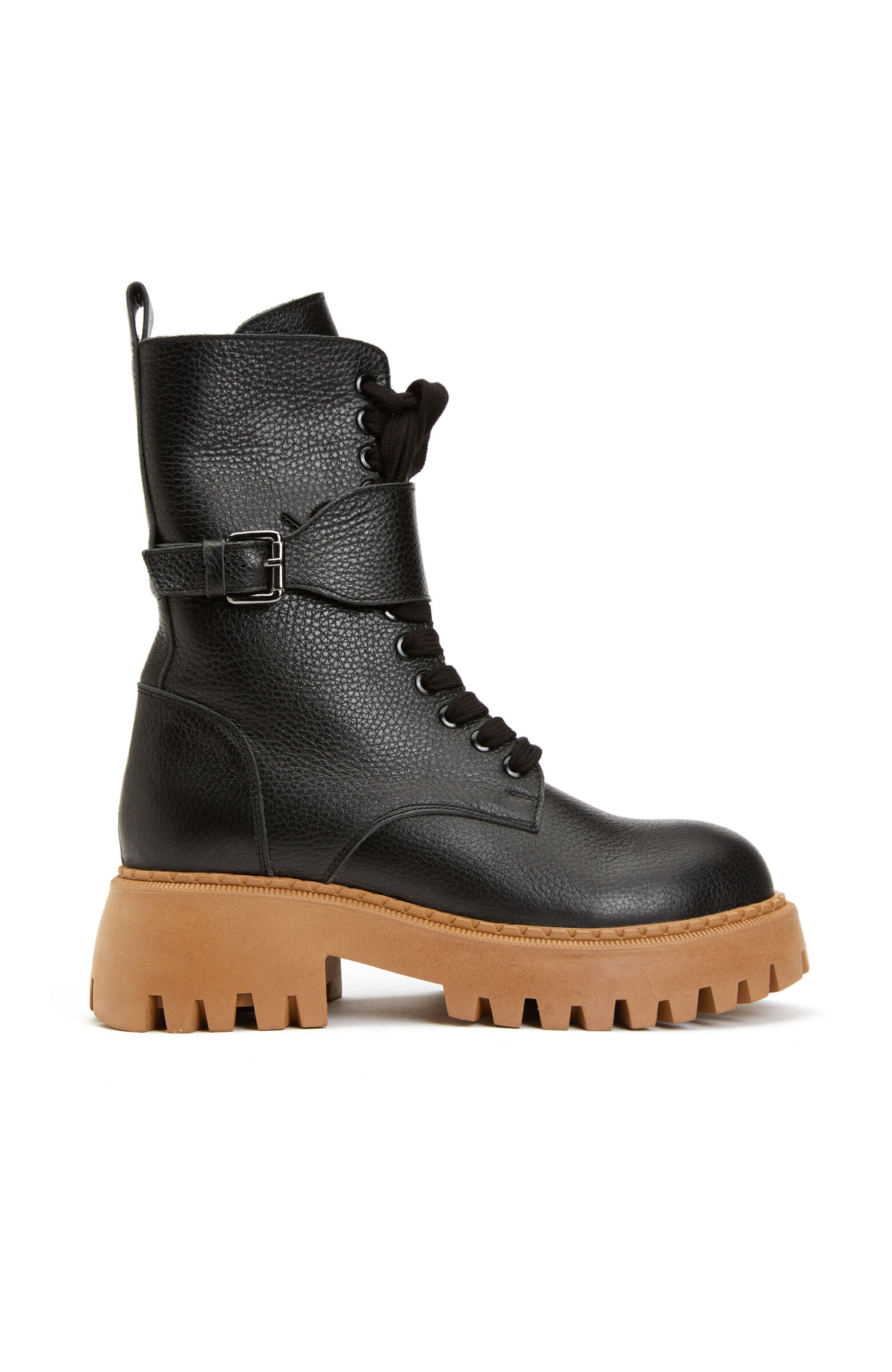 Siyah Toka Detaylı Kalın Taban Kadın Bot 