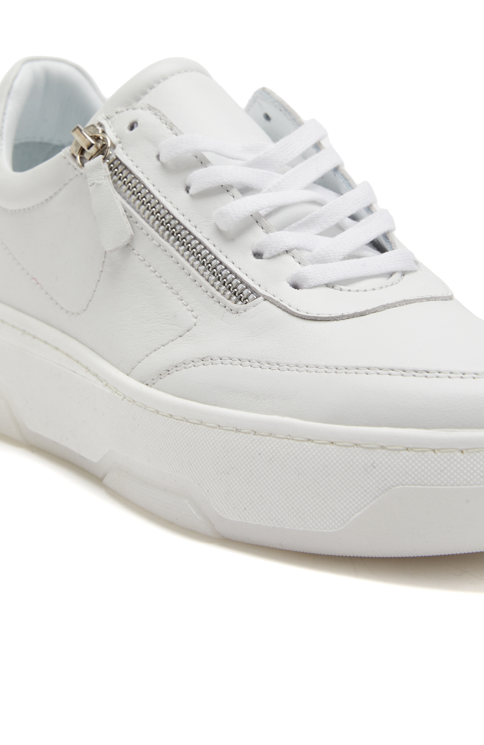 Beyaz Fermuar Aksesuarlı Kadın Deri Sneaker