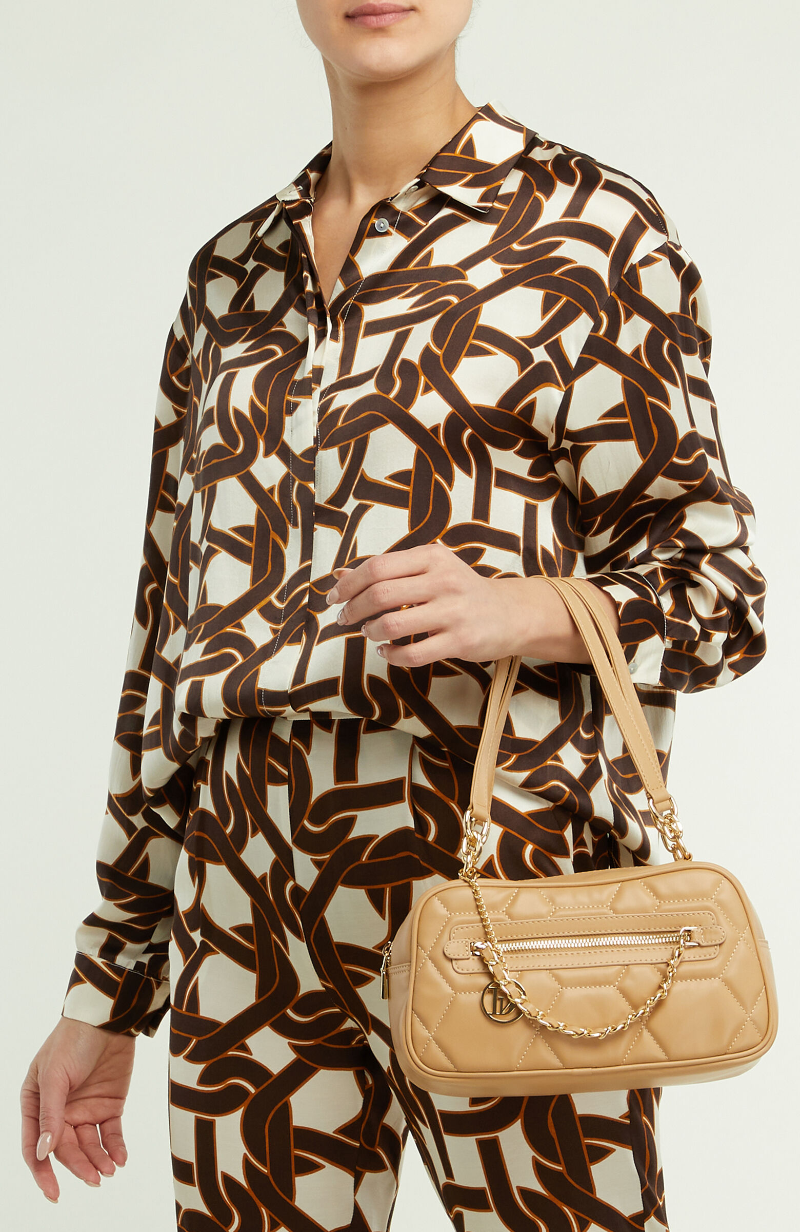 Nude Kapitoneli Kadın Omuz Çantası