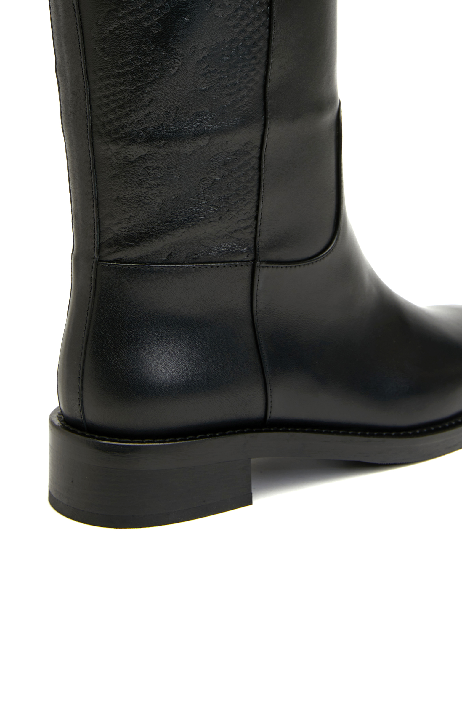 Siyah Kadın Küt Burun Deri Çizme