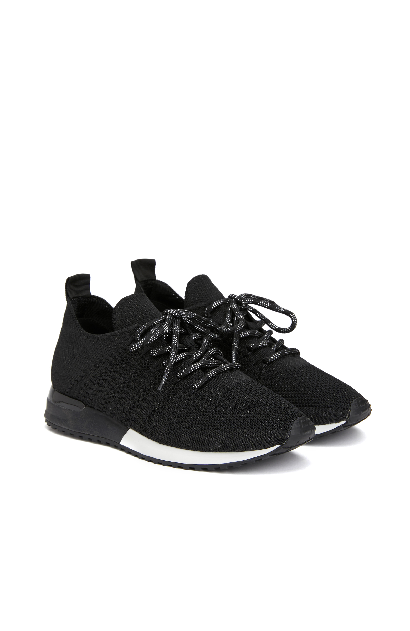 SNEAKER_1
