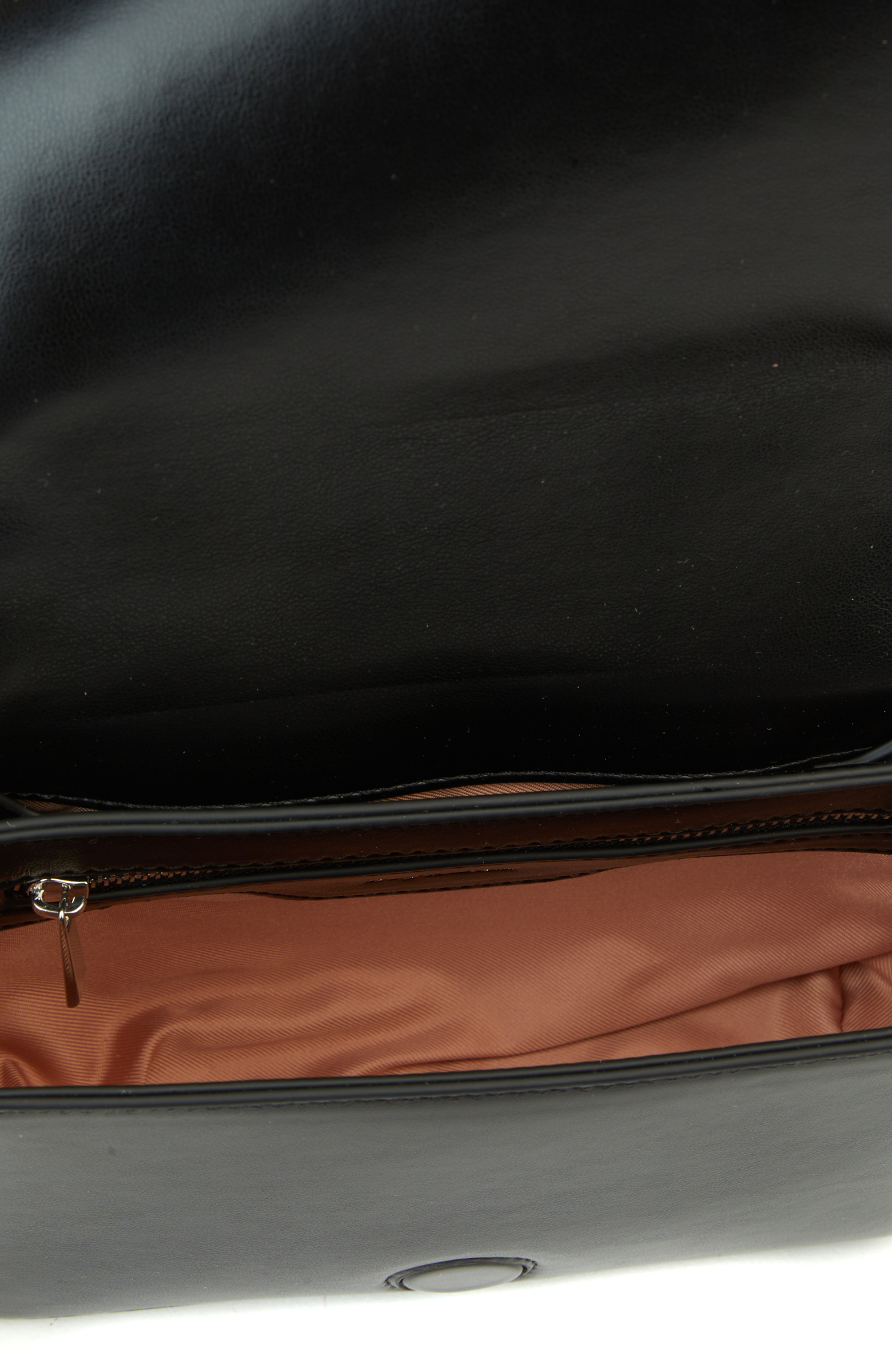 Siyah Kapitoneli Kadın Postacı Çanta