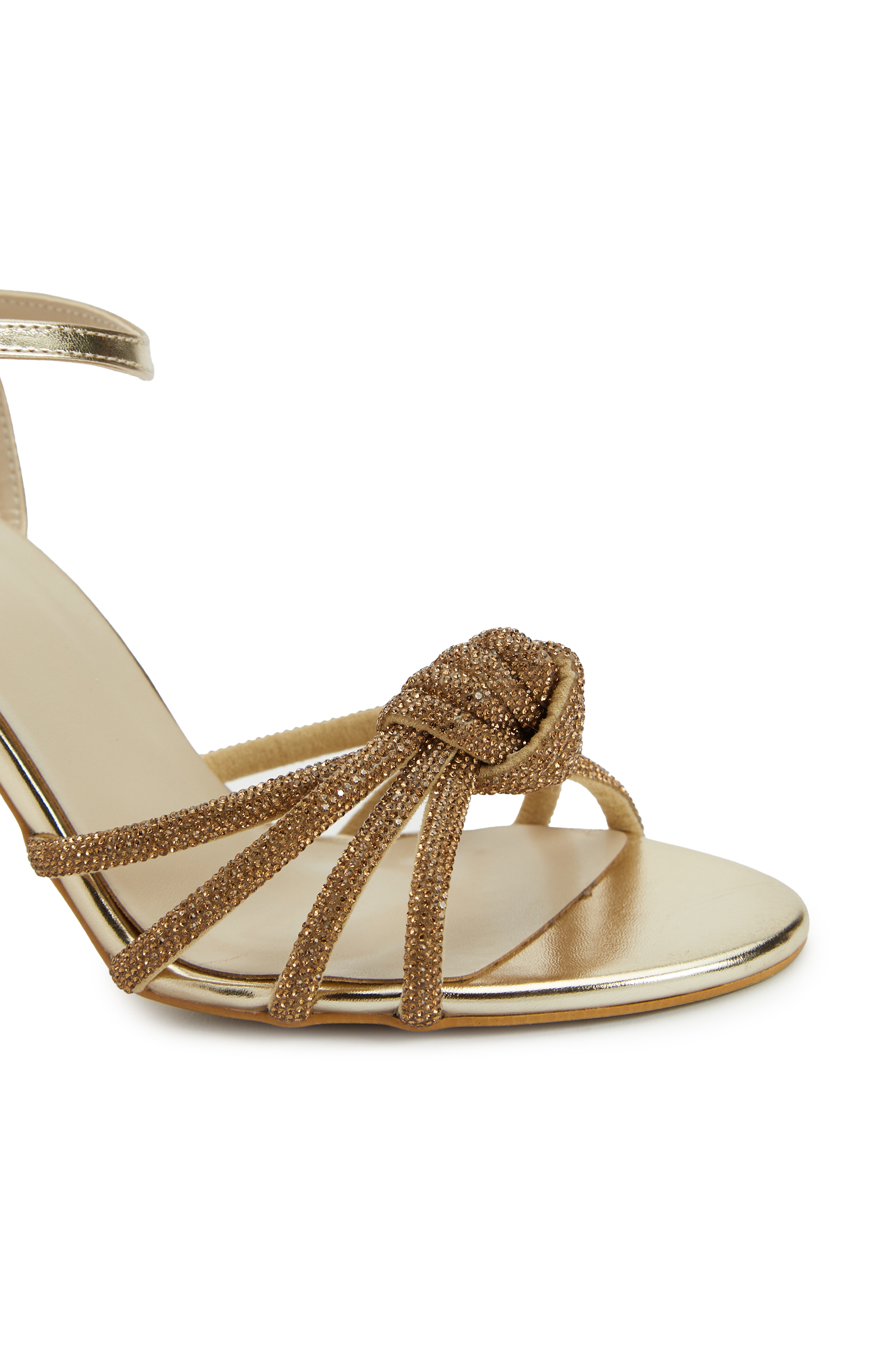 Altın Toka Detaylı Sandalet