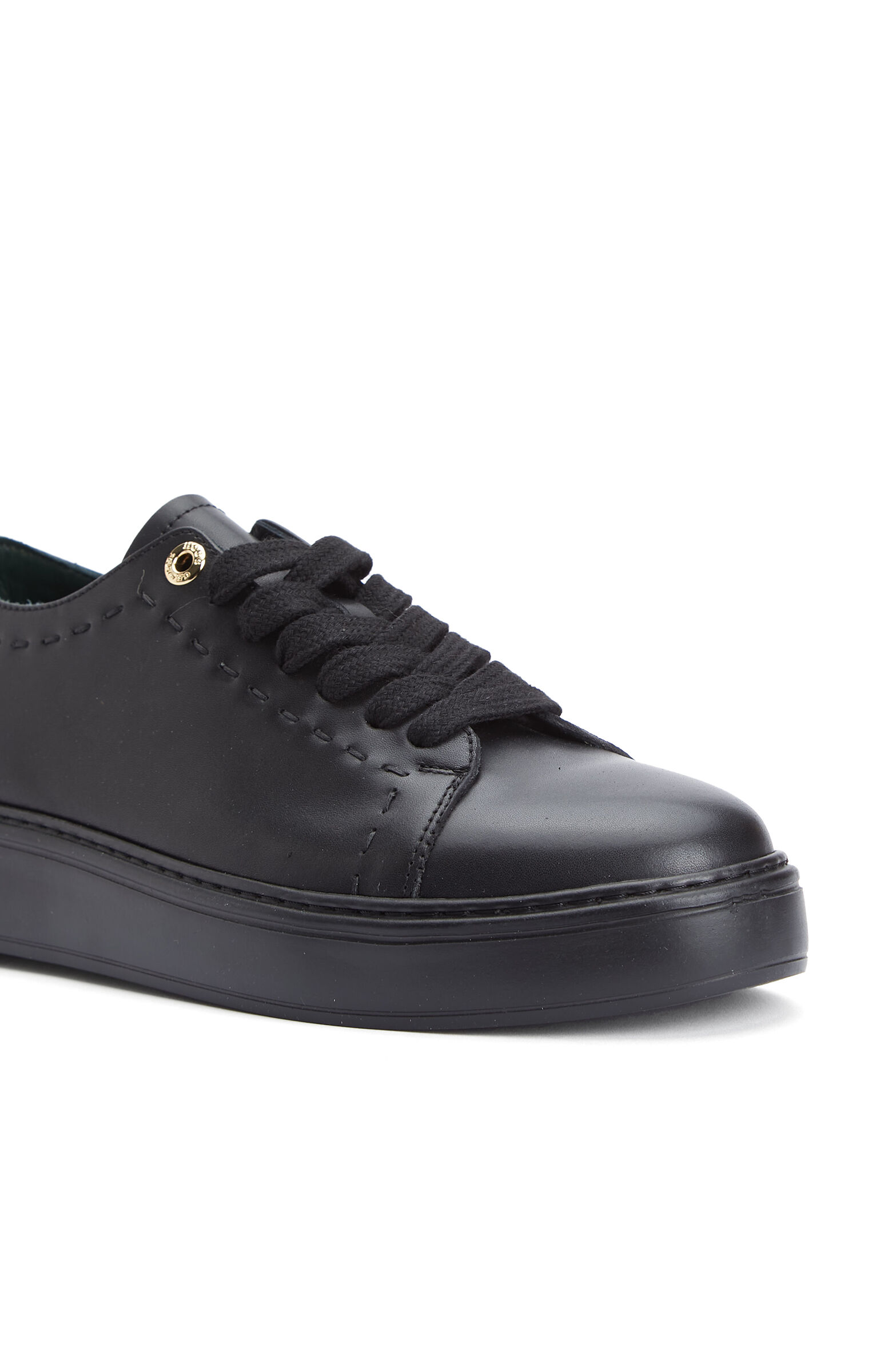 Siyah Saraç Detaylı Kadın Deri Sneaker